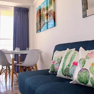  Apartamento Oceanside - Stunning Views, Ideal Location